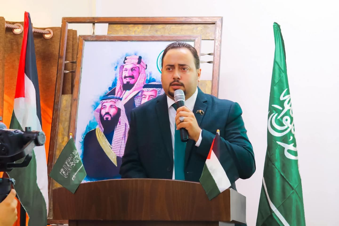المركز السعودي يُشيد بالتضامن العربي عقب استهداف أحد مستودعاته، ويثمّن موقف المملكة العربية السعودية